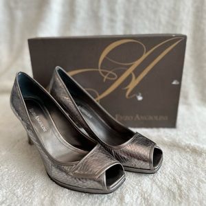 ENZO ANGIOLINI - Silver Open Toe Heels